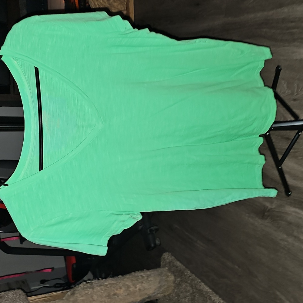 Universal Thread Neon Green Vneck Tshirt Sz X-Large